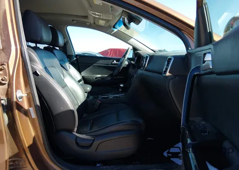 2018 Kia Sportage Ex z USA, uszkodzony, nr VIN KNDPNCAC0J7365555